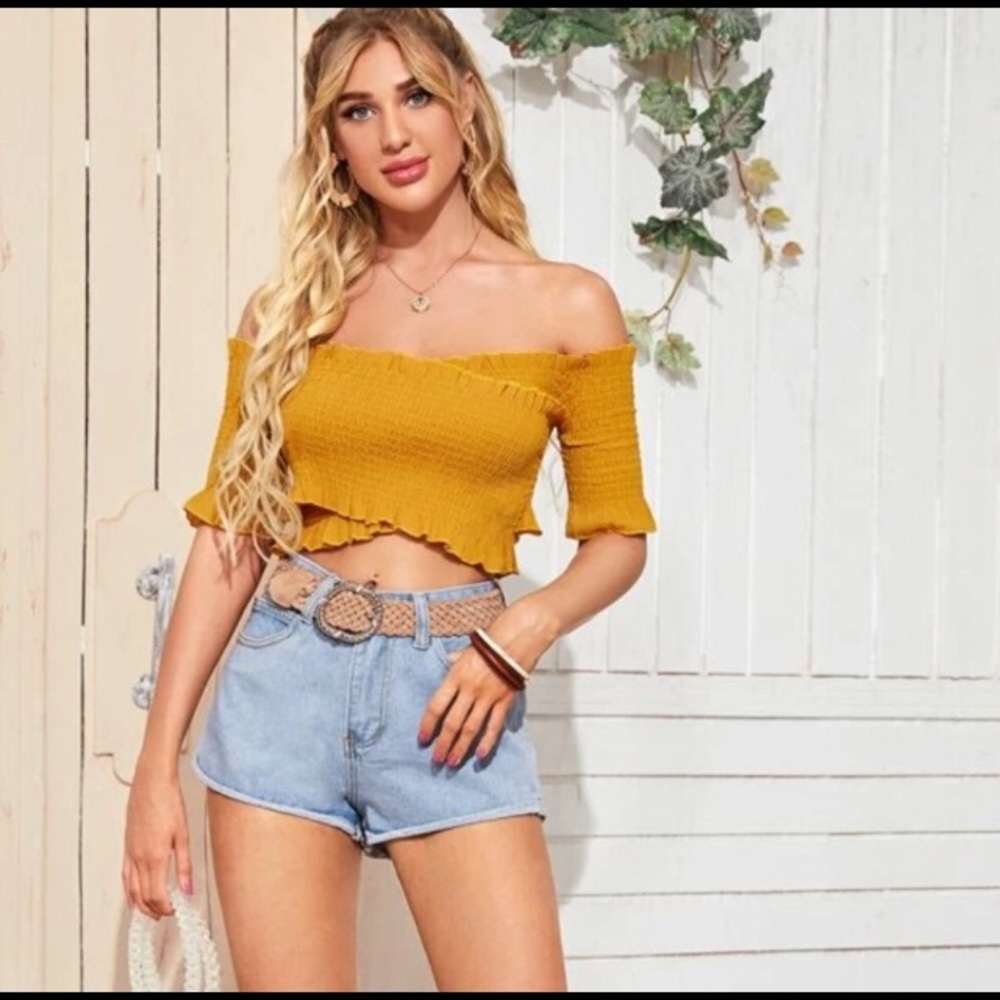 Faded Denim Short Cutoff Hem High Waist